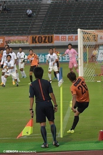 이상한 점을 찾으시오